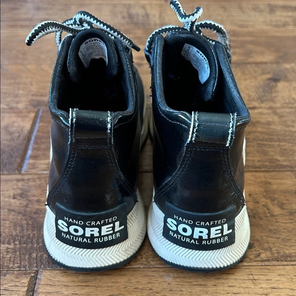 Sorel Out N About III Classic Waterproof Rain Snow Boots Black Womens Size 6